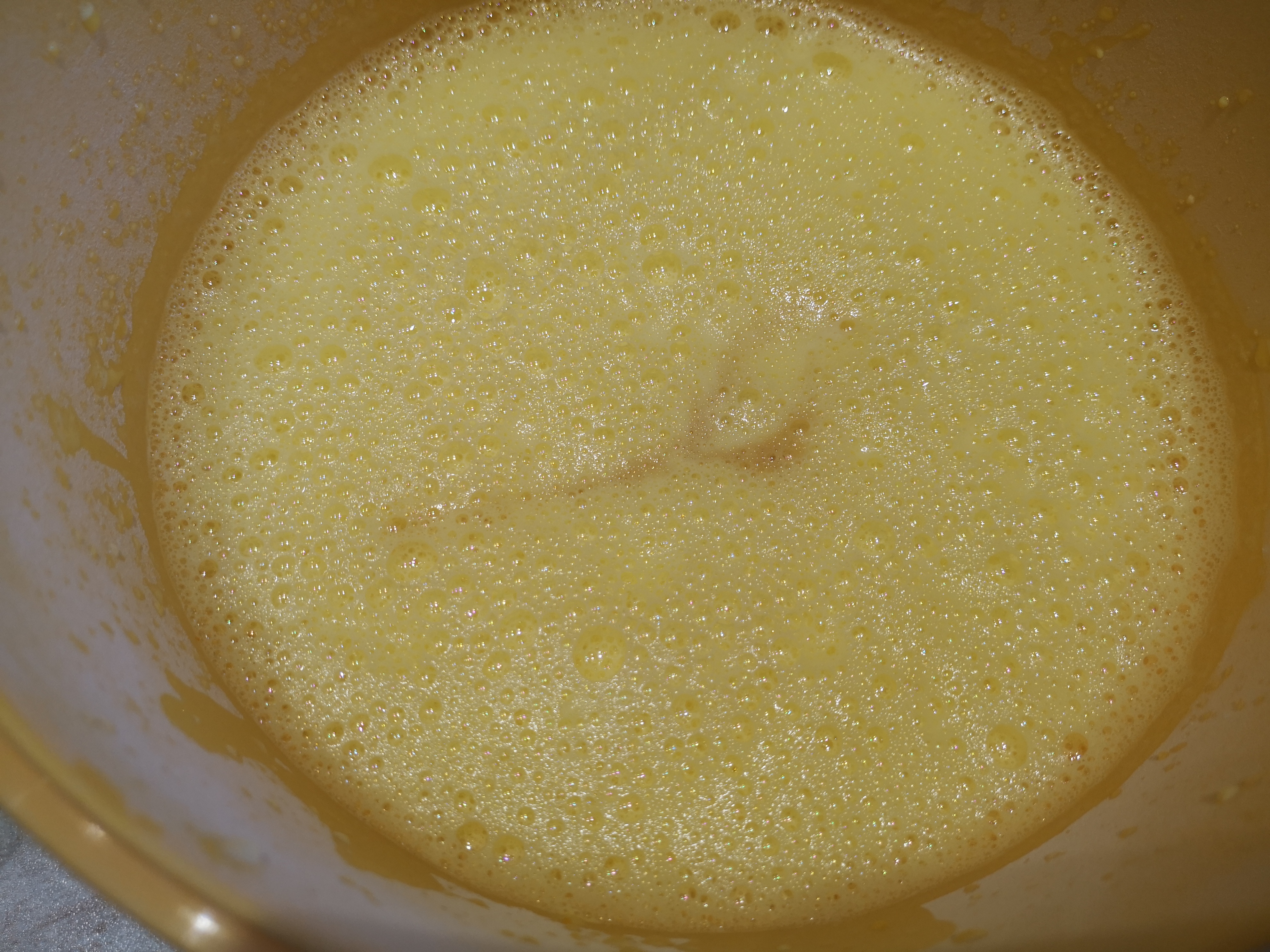 Desert prajitura cu foi, crema de lamaie si jeleu de zmeura