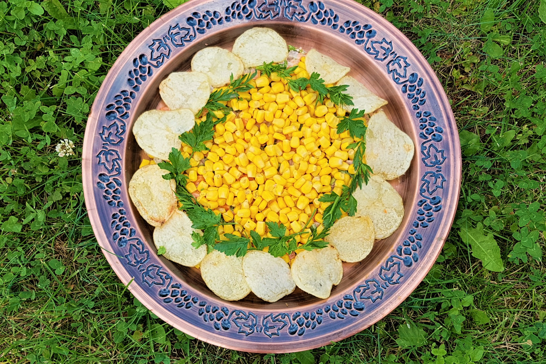 Salata Floare, cu fasole verde, porumb si carne de vitel