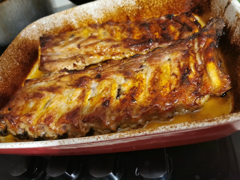 Coaste porc cu miere la cuptor