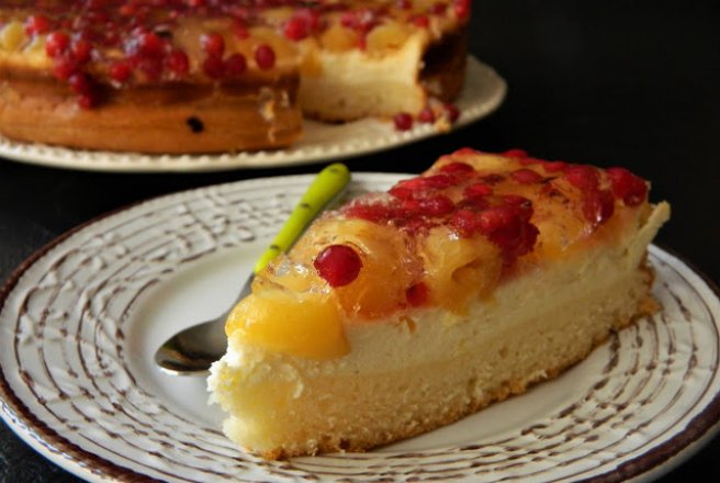 Desert prajitura cu branza si fructe