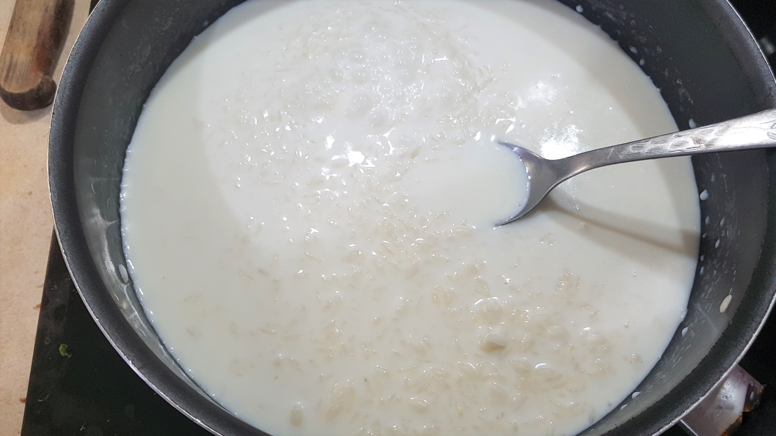 Desert orez cu lapte si afine