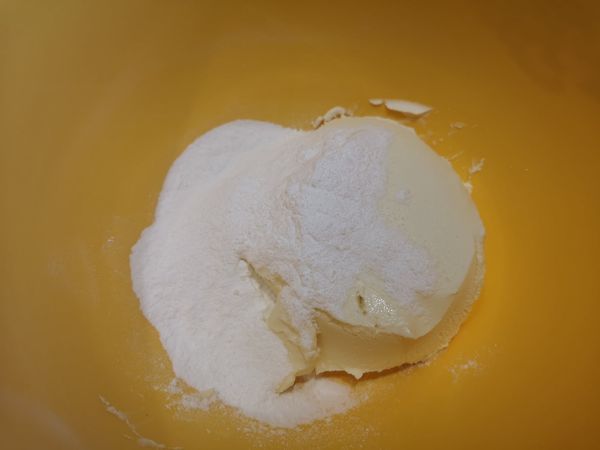 Desert pasca cu ciocolata