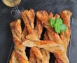 Aperitiv rasucite cu crema de branza si pesto-9