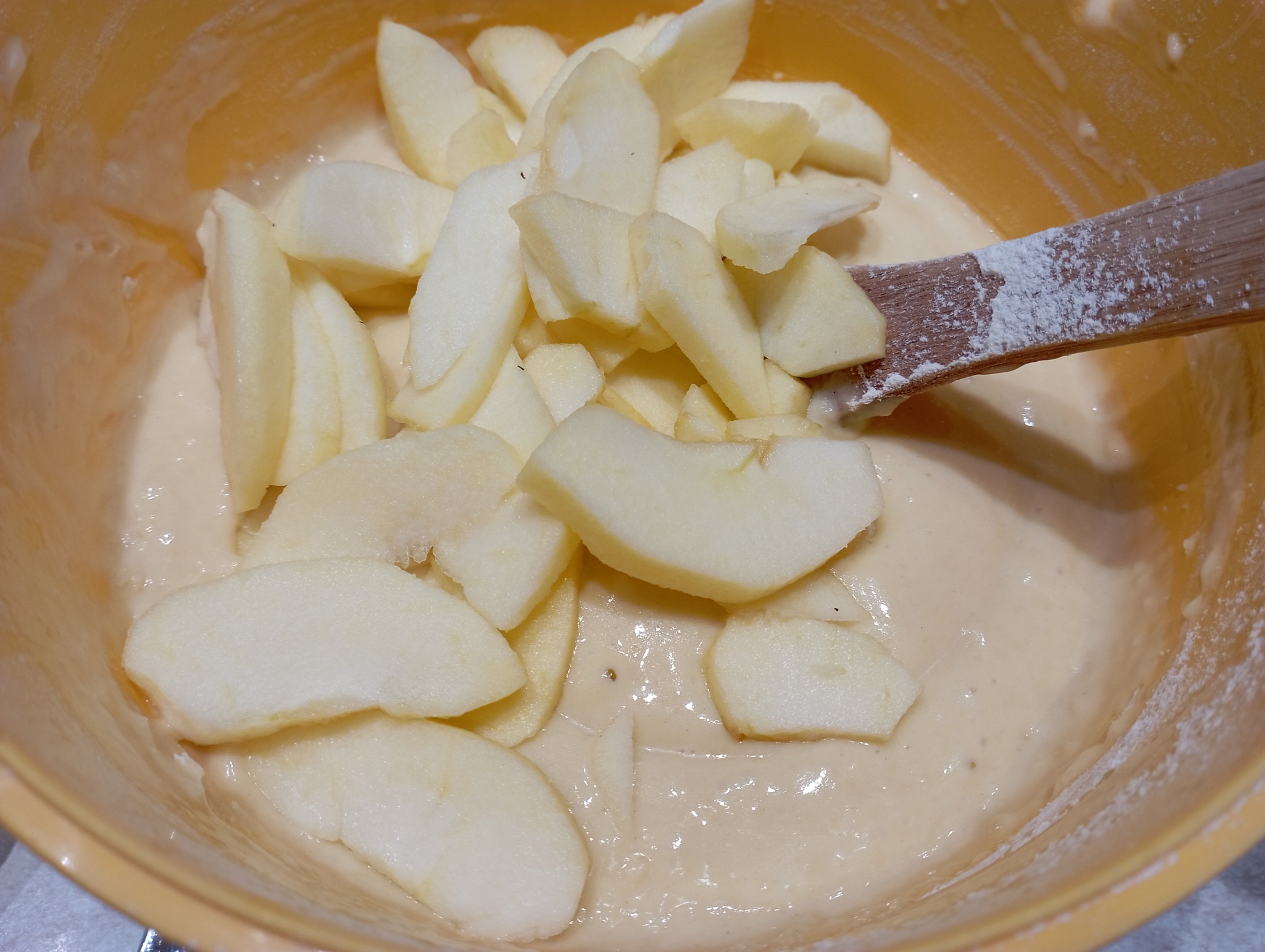 Prajitura cu mere si kefir - Simpla si gustoasa