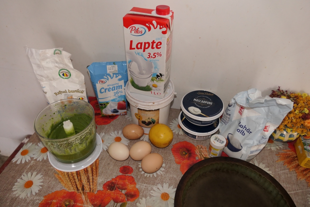 Tort cu crema de fistic - Deliciu fin si aromat