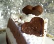 Tort inimos cu frisca si ciocolata-12