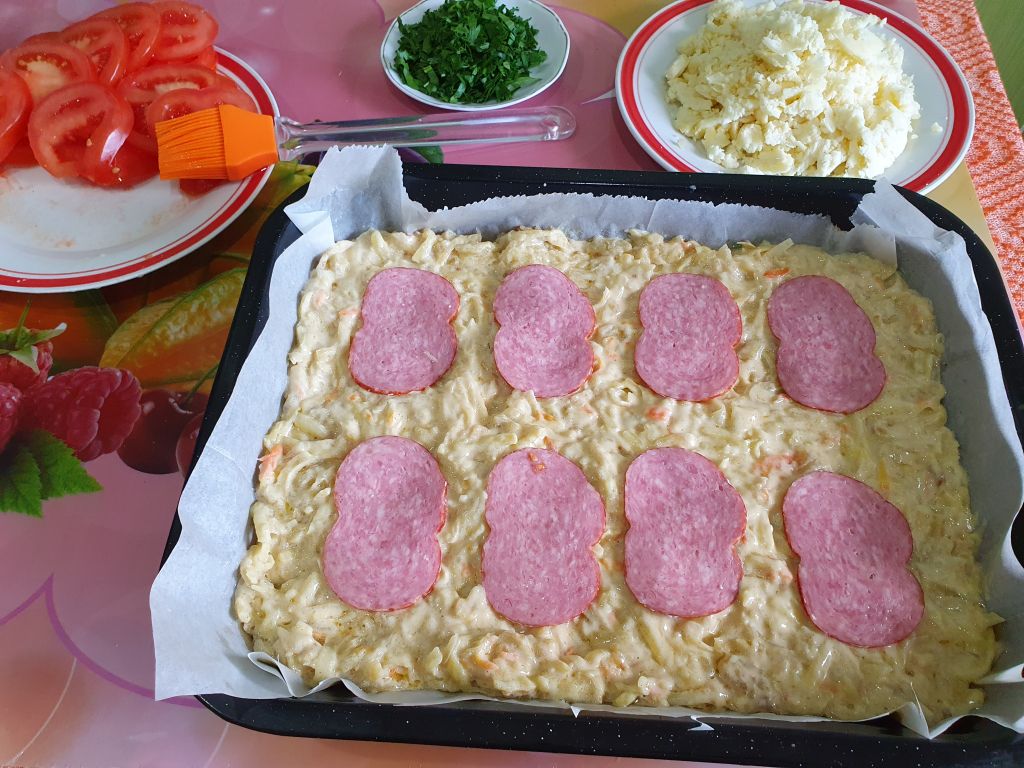 Pizza altfel, pe blat de cartofi - Reteta simpla si satioasa