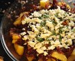 Cartofi la cuptor cu ceapă caramelizată și feta - Rețeta delicioasă care te va cuceri-1