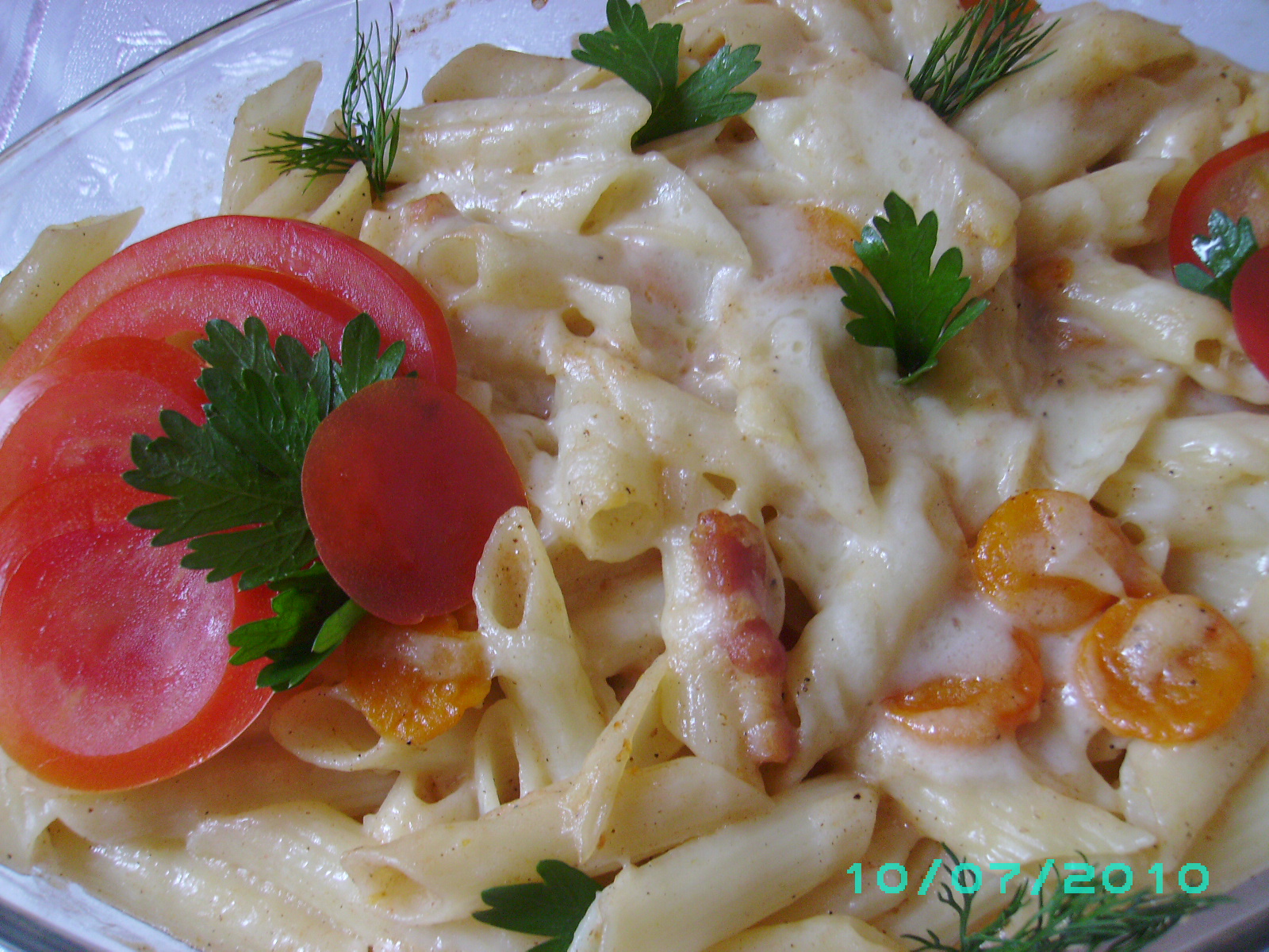 Paste cu bacon si cascaval la cuptor