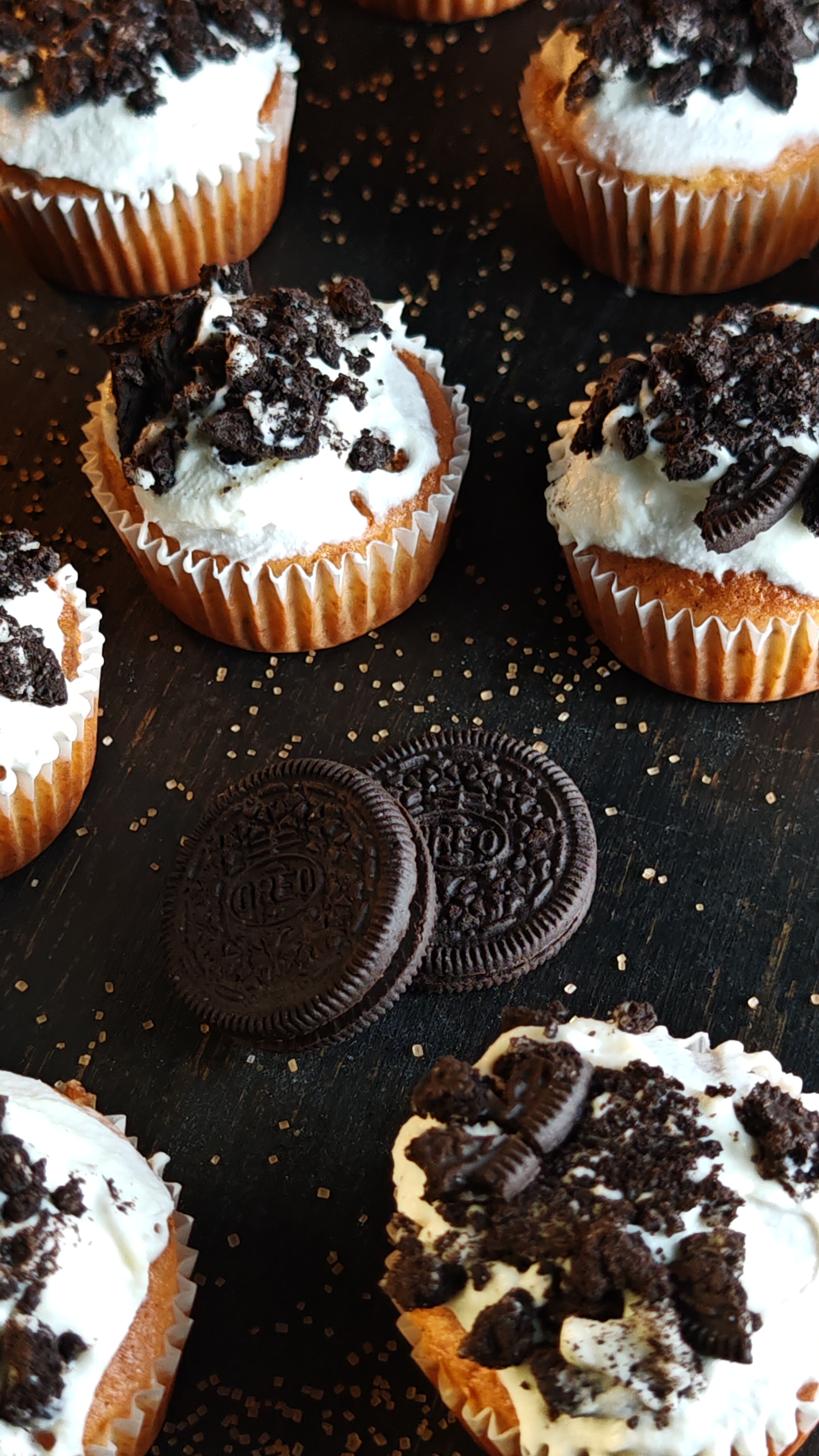 Brioșe cu Oreo - Răsfățul dulce și rapid