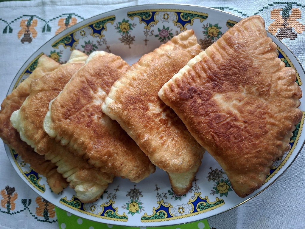 Plăcințele cu cartofi, la tigaie - Reteta gustoasa de post