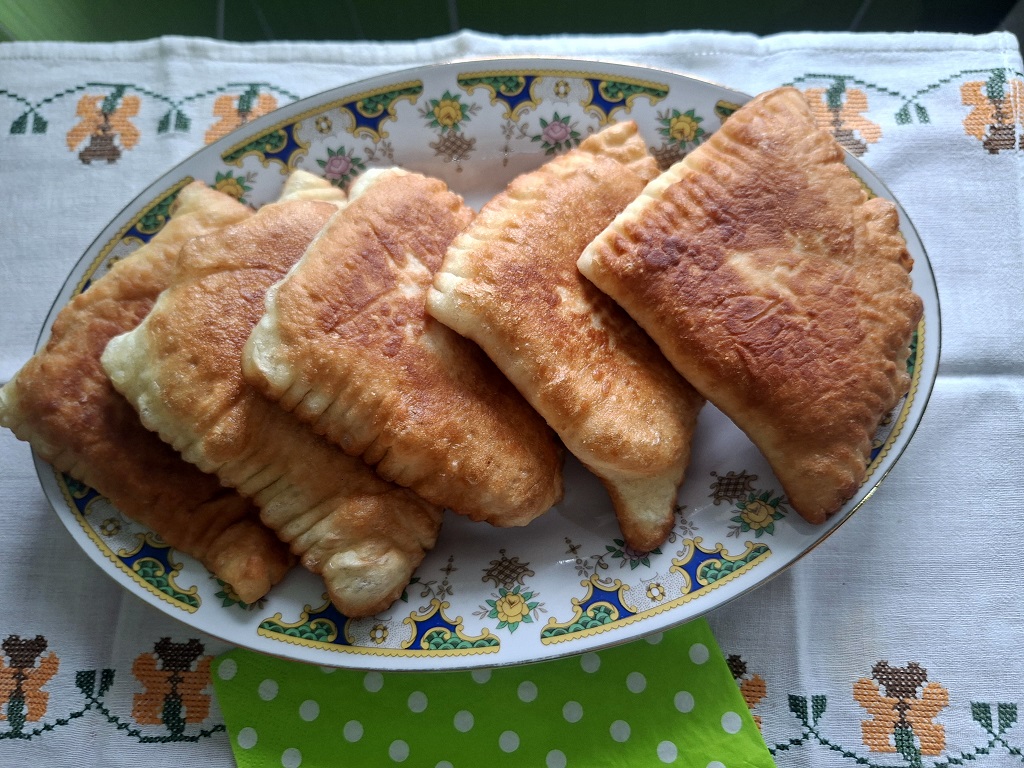 Plăcințele cu cartofi, la tigaie - Reteta gustoasa de post