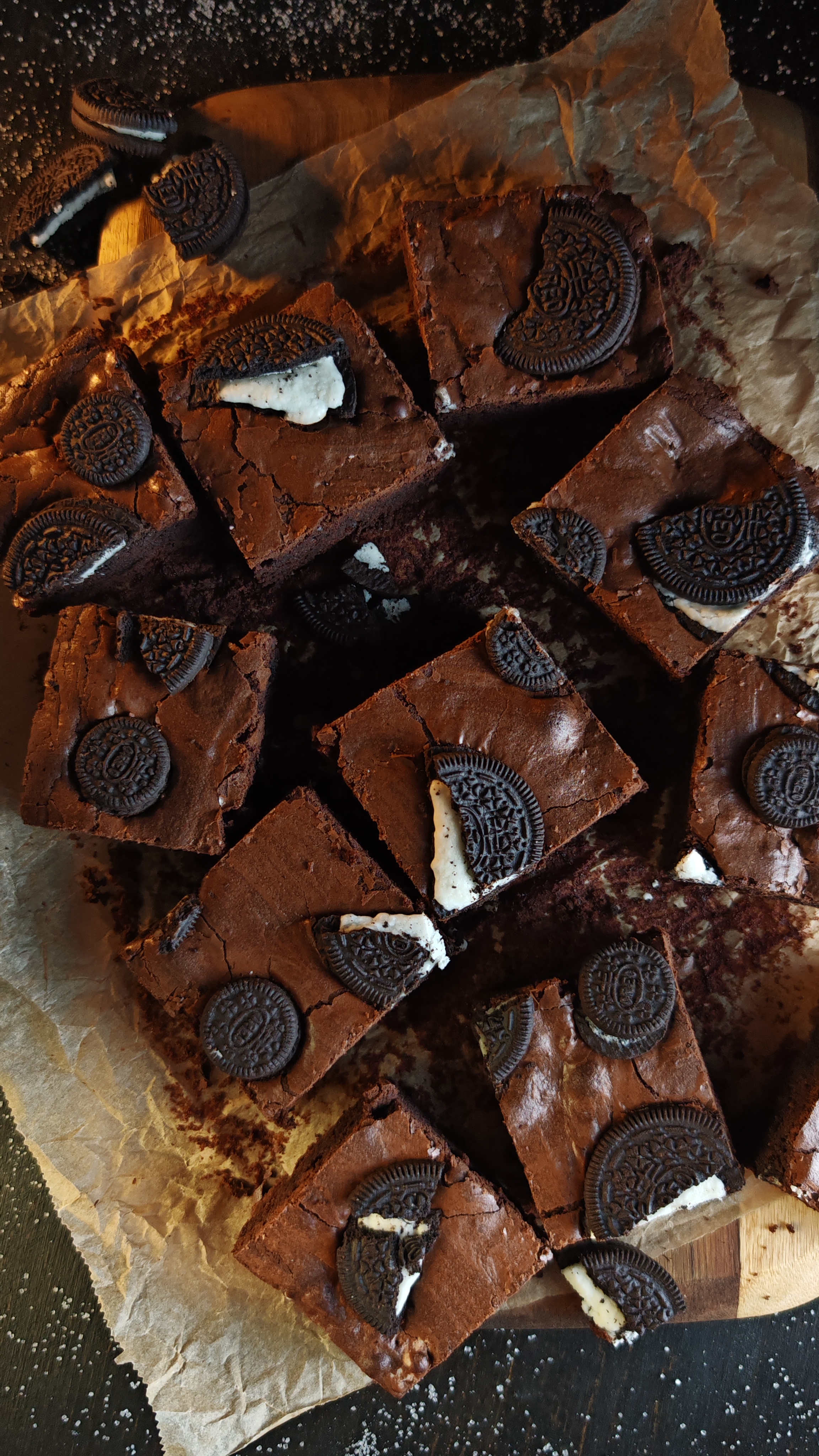 Brownie cu Oreo - Desertul ciocolatos și savuros