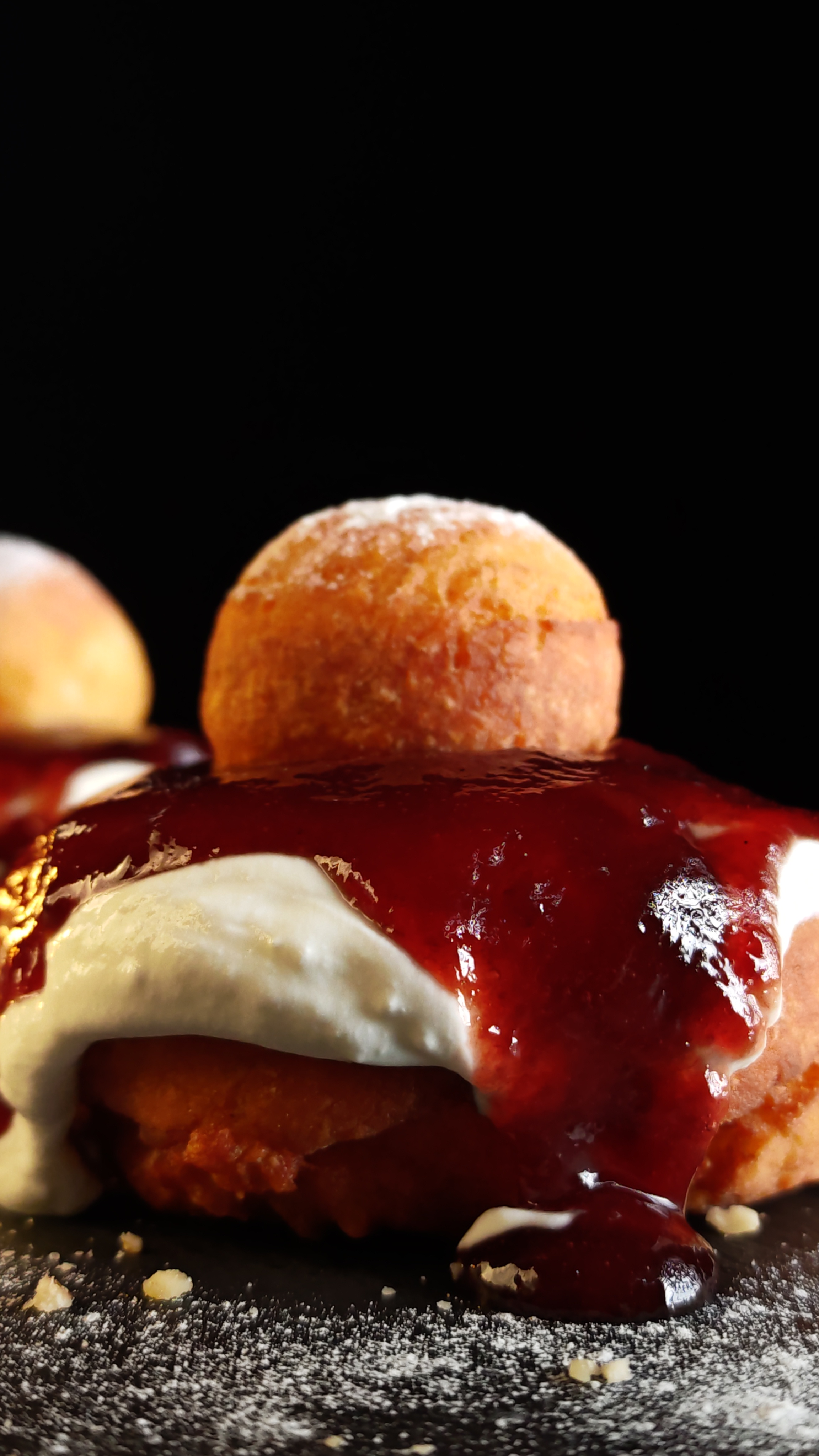 Papanași cu smântână și dulceață - Rețeta tradițională românească pas cu pas