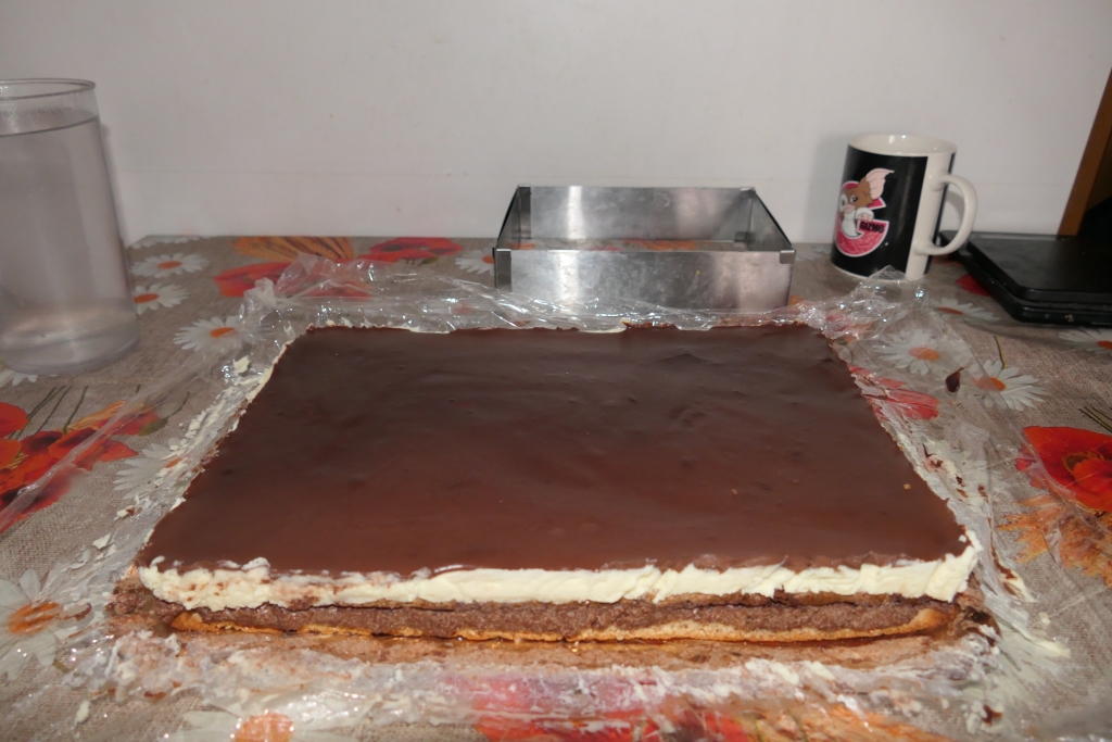 Prajitura cu dragoste ( Leontina 55 )