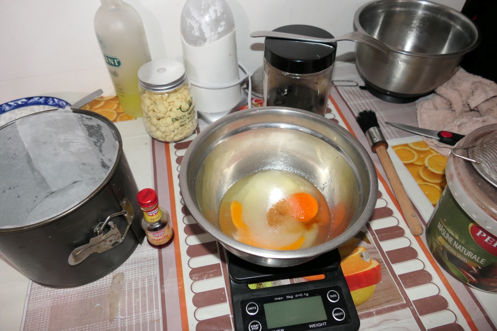 Tort ''noi doi si 32 de ani'' - Desertul aniversar plin de savoare