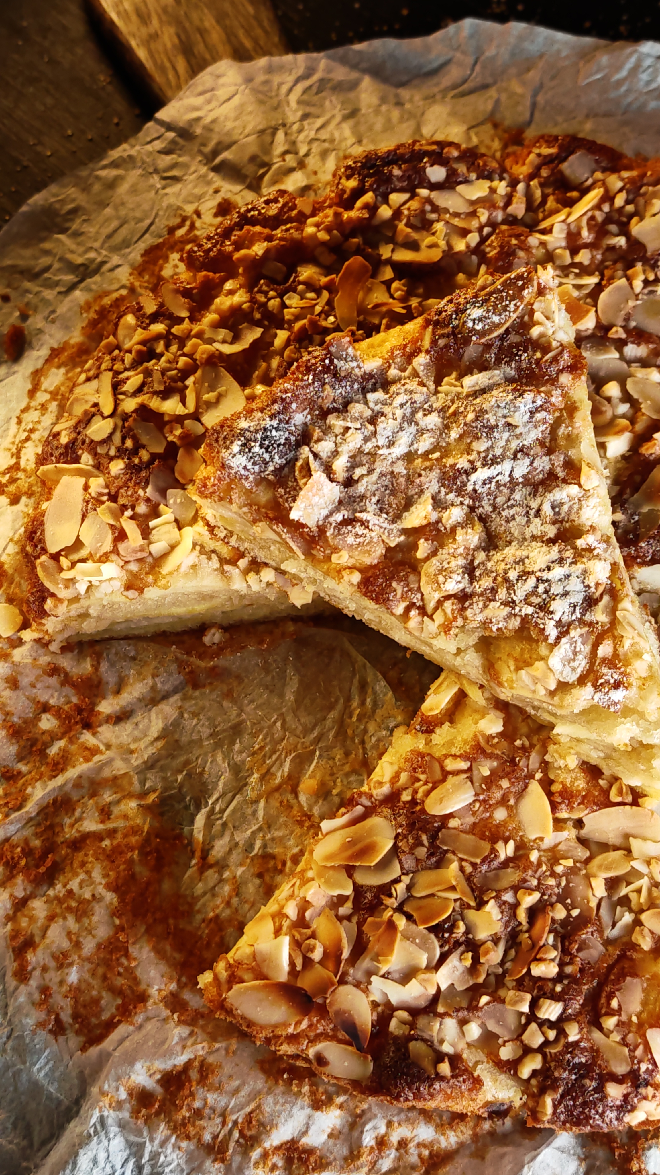 Tartă franțuzească cu mere – rețeta simplă și delicioasă