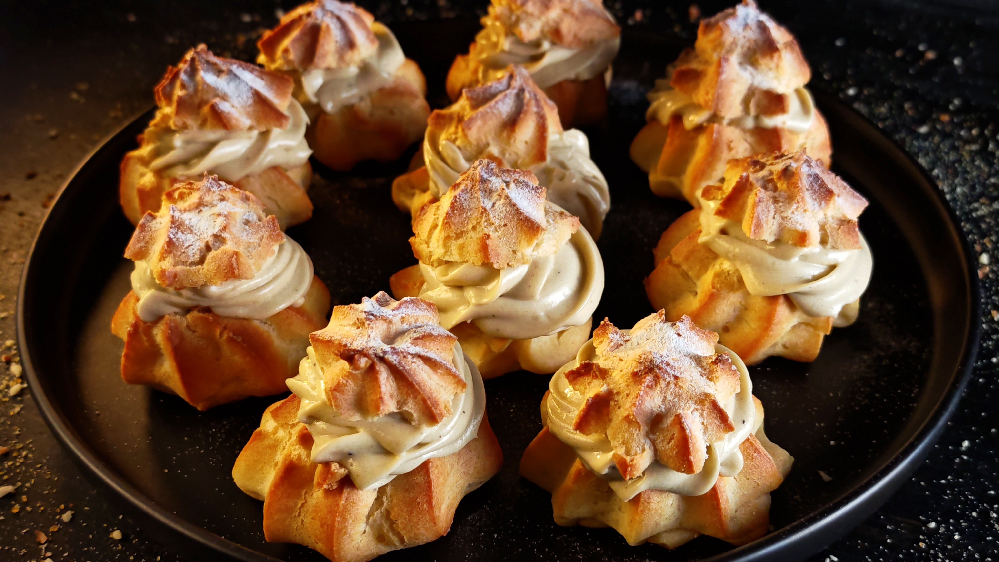 Mini eclere cu cremă de fistic - Desertul delicios care te va cuceri