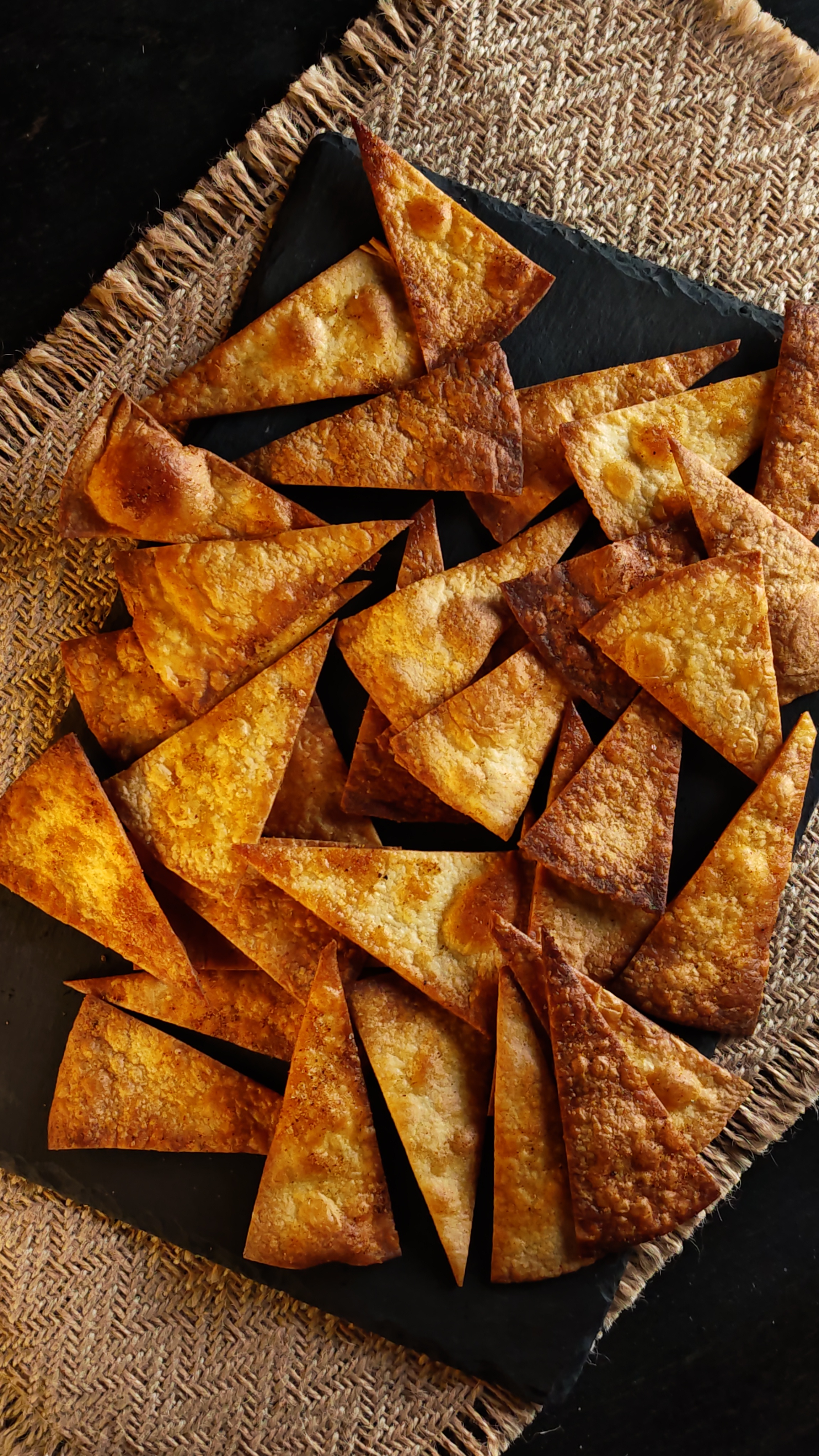 Nachos de casă -  rețeta rapidă și gustoasă
